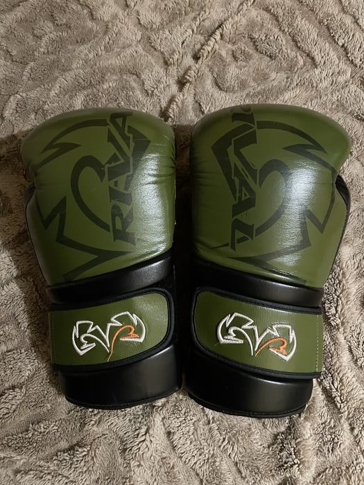 Rival rs80v sparring glove