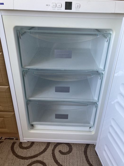 Продам морозильную камеру LIEBHERR.