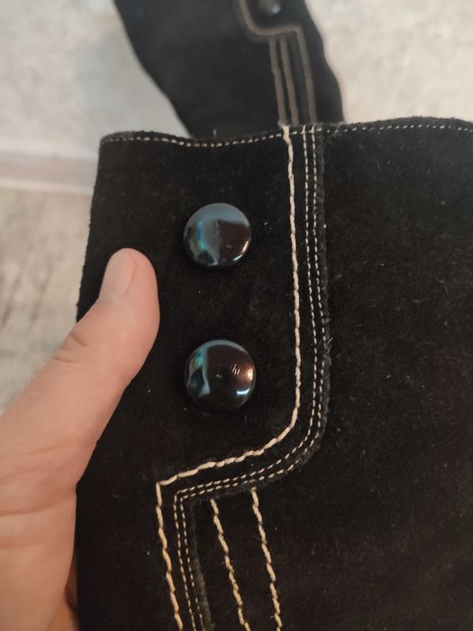 Зимові замшеві чоботи