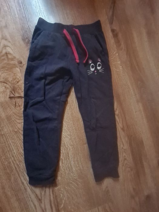 Spodnie dresowe rozm 116