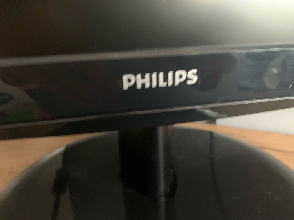 Monitor PHILIPS led