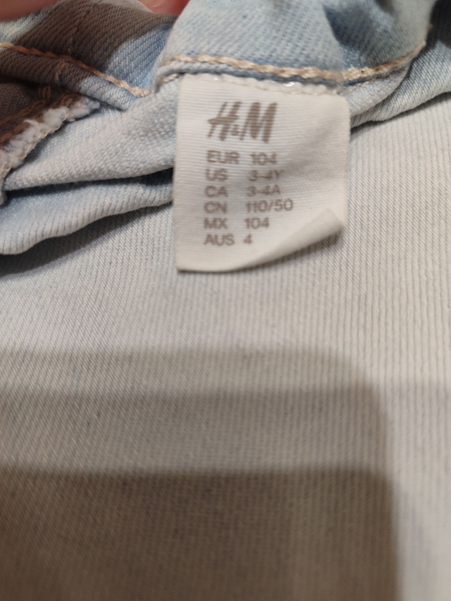 Джинсы H&M 104 см 3-4 г на девочку