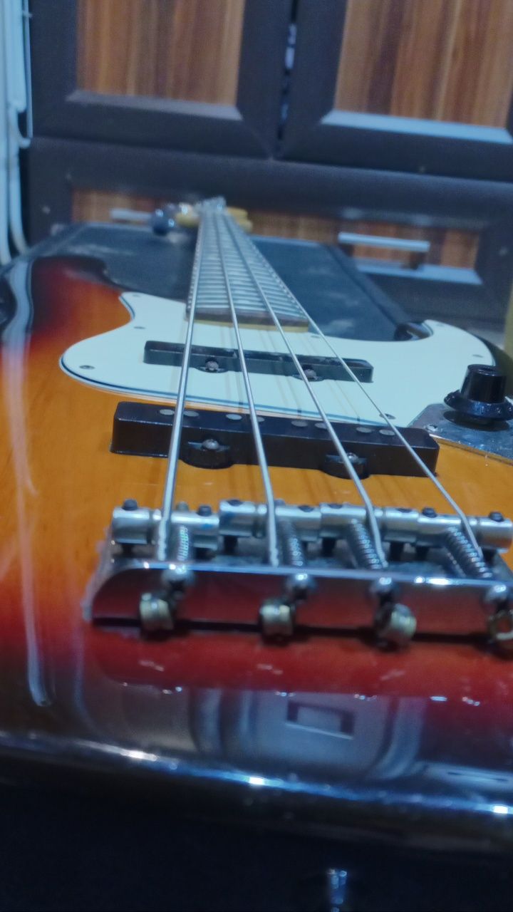 Fender Made in U.S.A jazz Bass 1990r.