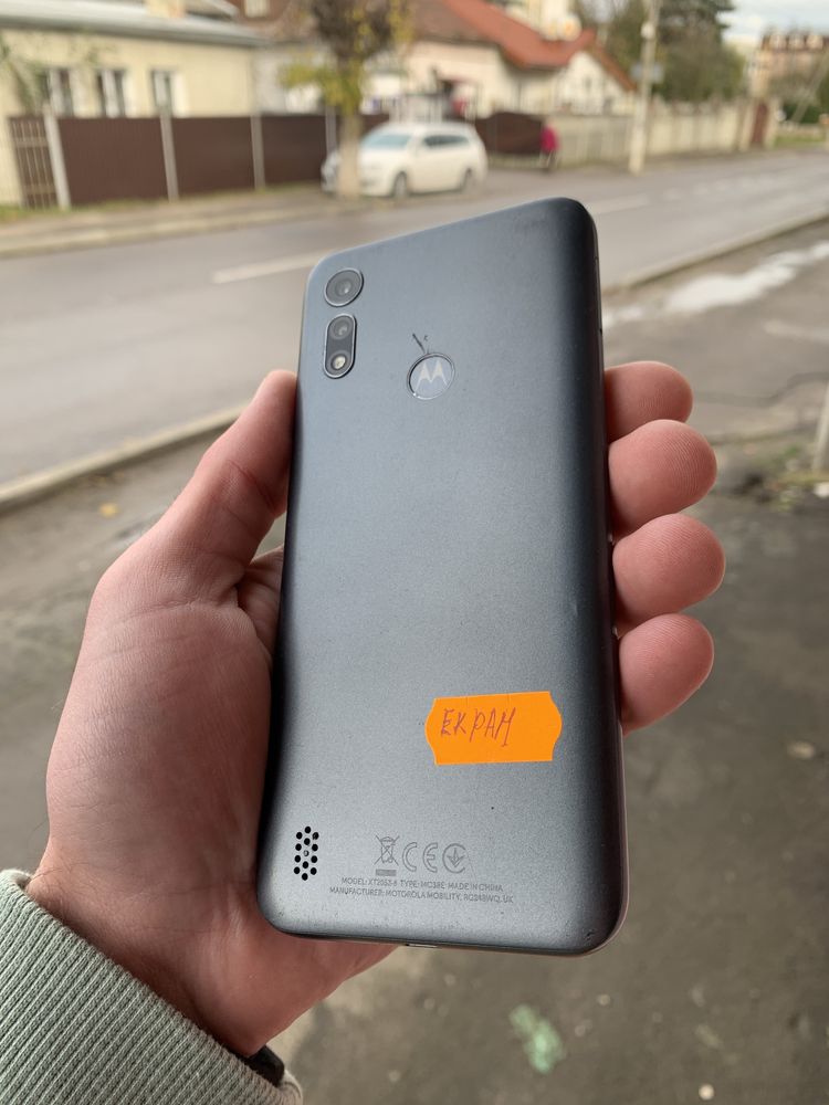 Телефон Motorola MOTO E6i 2/32gb