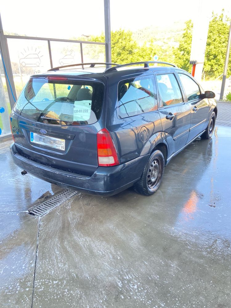Ford focus 1.4 gasolina