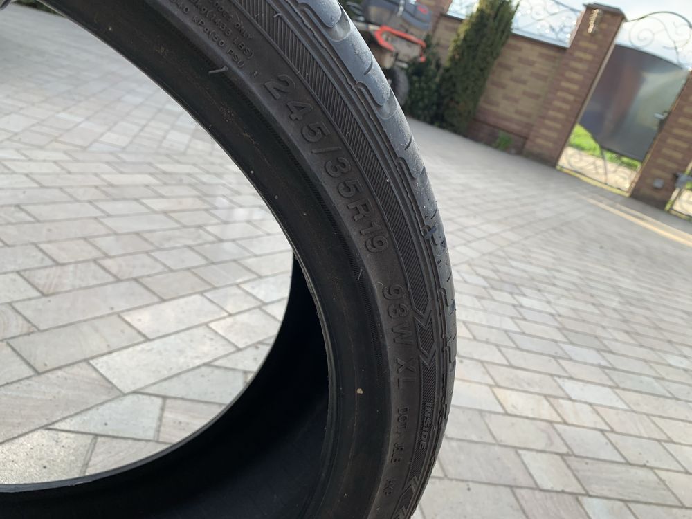 Шина Rotalla 245/35 R19