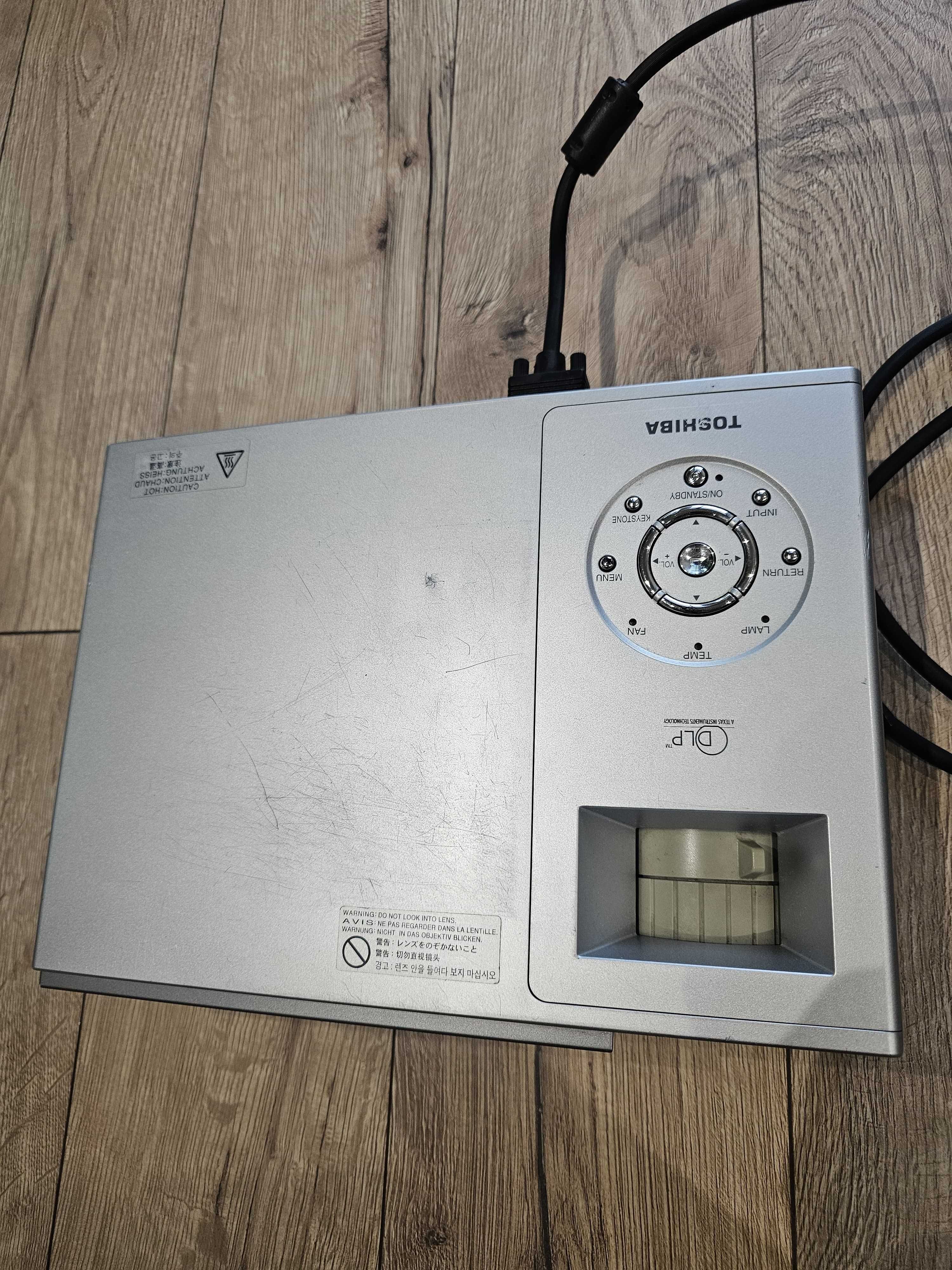 Projektor Toshiba