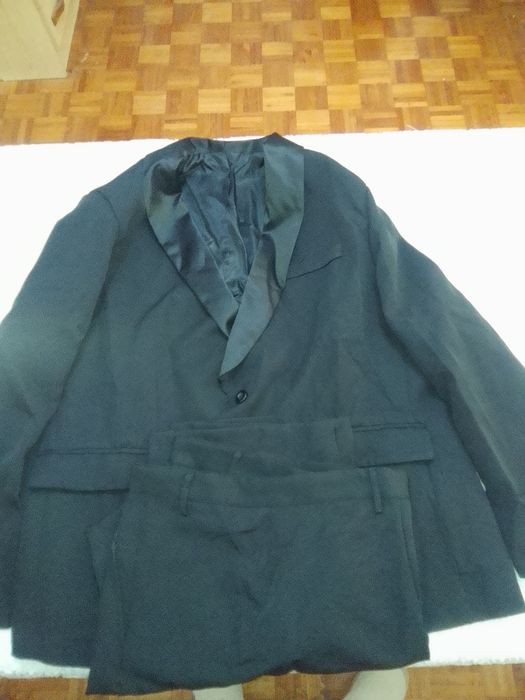 Fato de cerimônia preto com cola de sitim