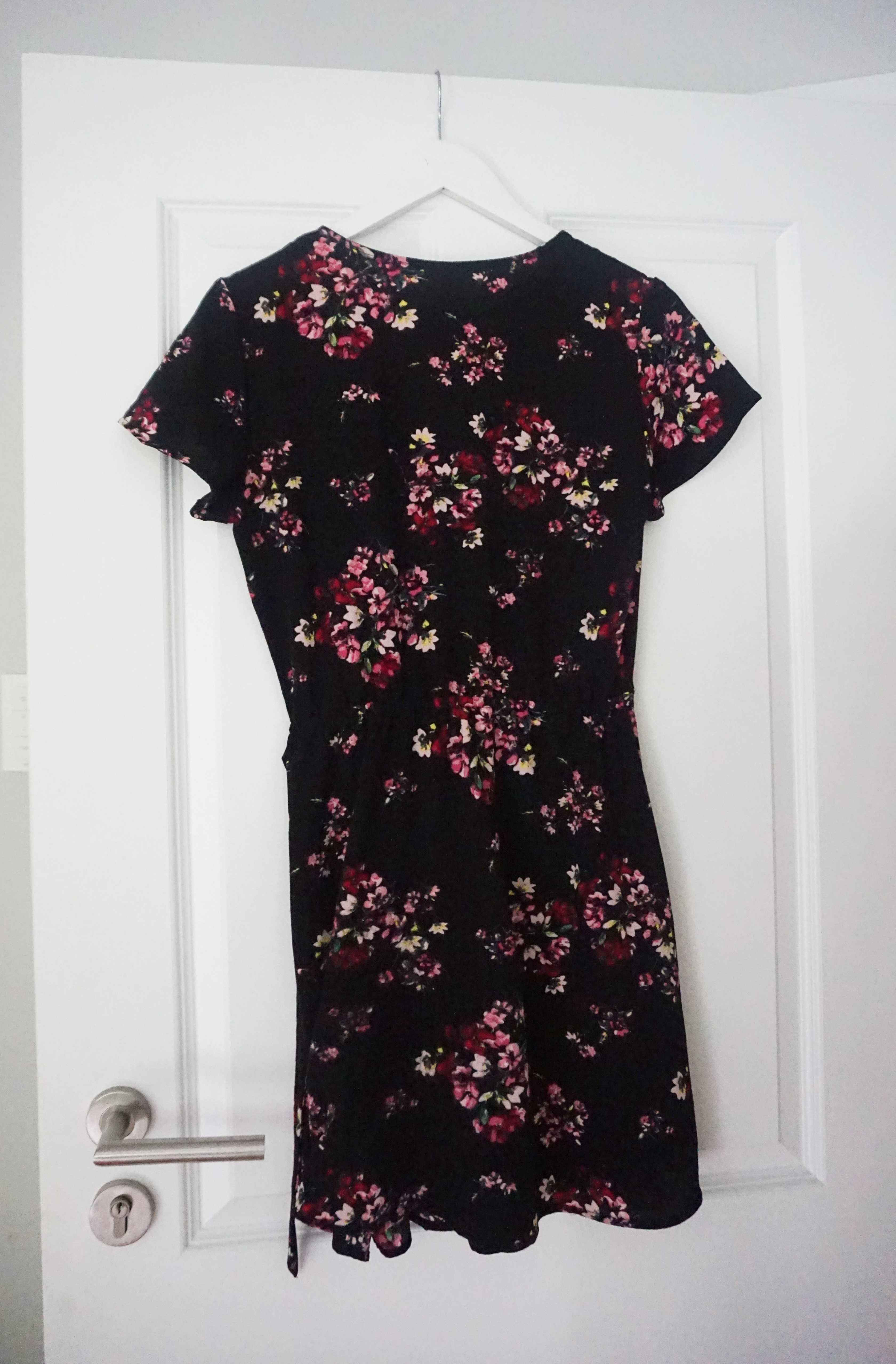 H&M M/38 czarna sukienka kobieca kopertowy dekolt V w kwiaty