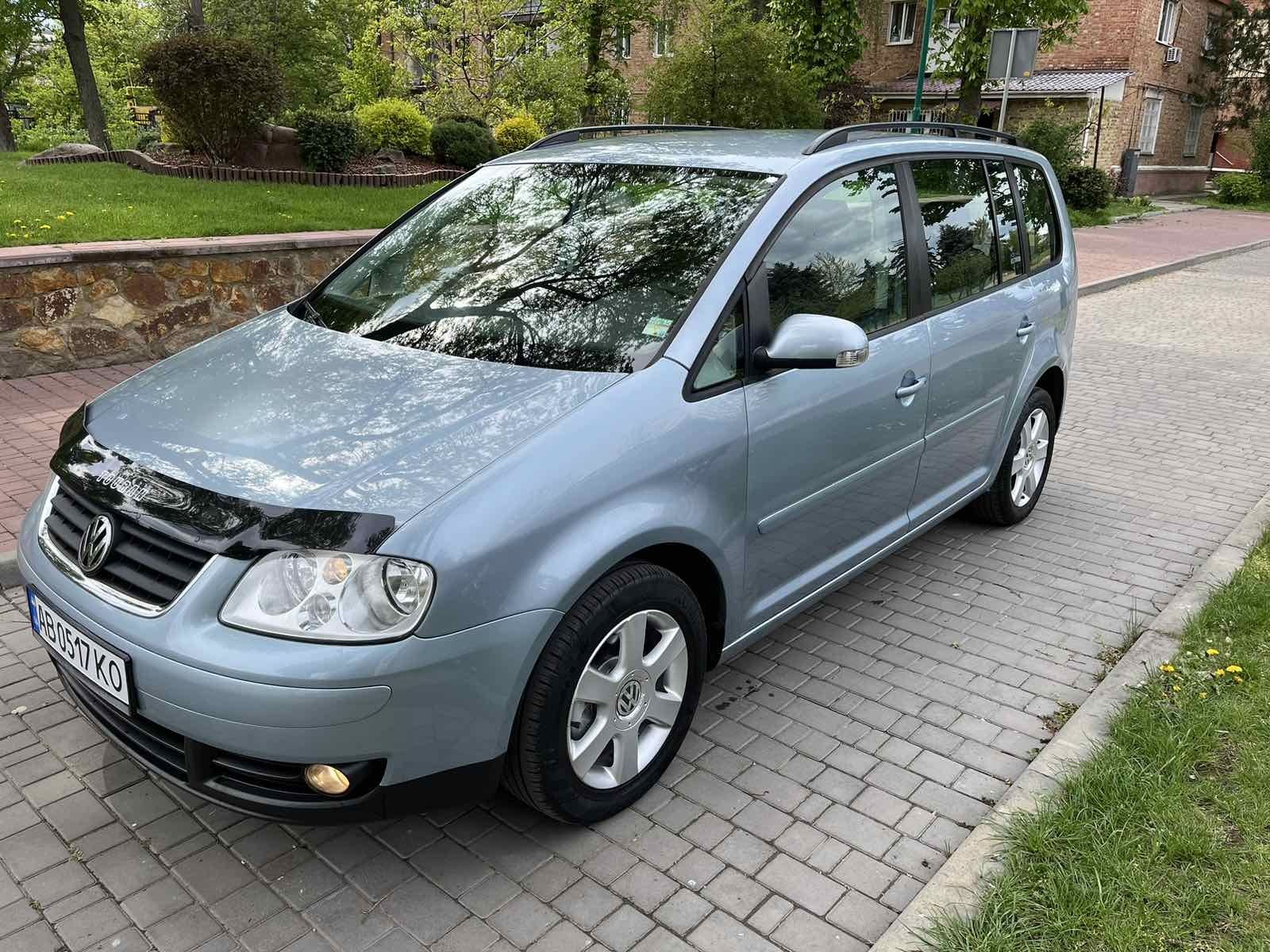 Volkswagen Touran 2006 1.6 бензин