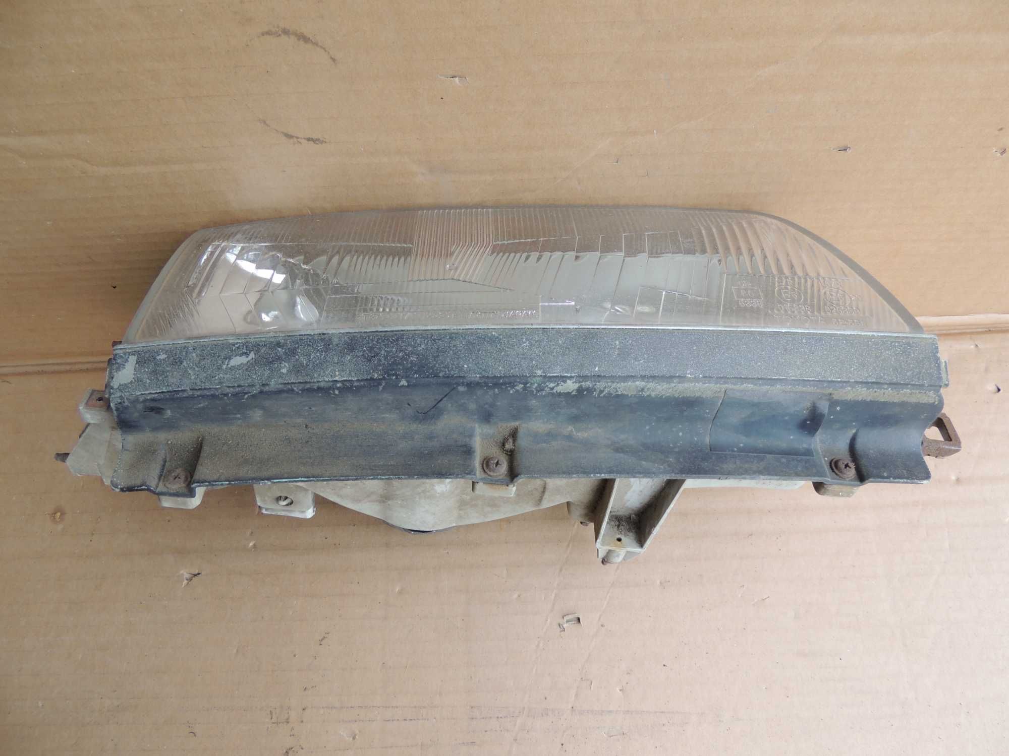 Lampa przednia prawa europejska Toyota Camry II 2 87,88,89,90,91,92