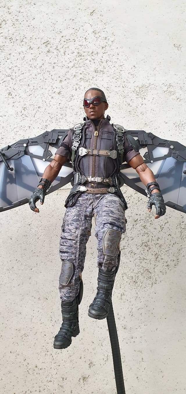 Falcon - Winter Soldier - Hot Toys