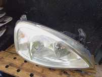 Opel Corsa C lampa przednia prawa