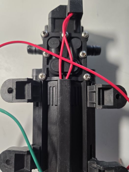 Насос для опрыскивателя аккумуляторного мембранный 12В , 3,1 л/ мин.