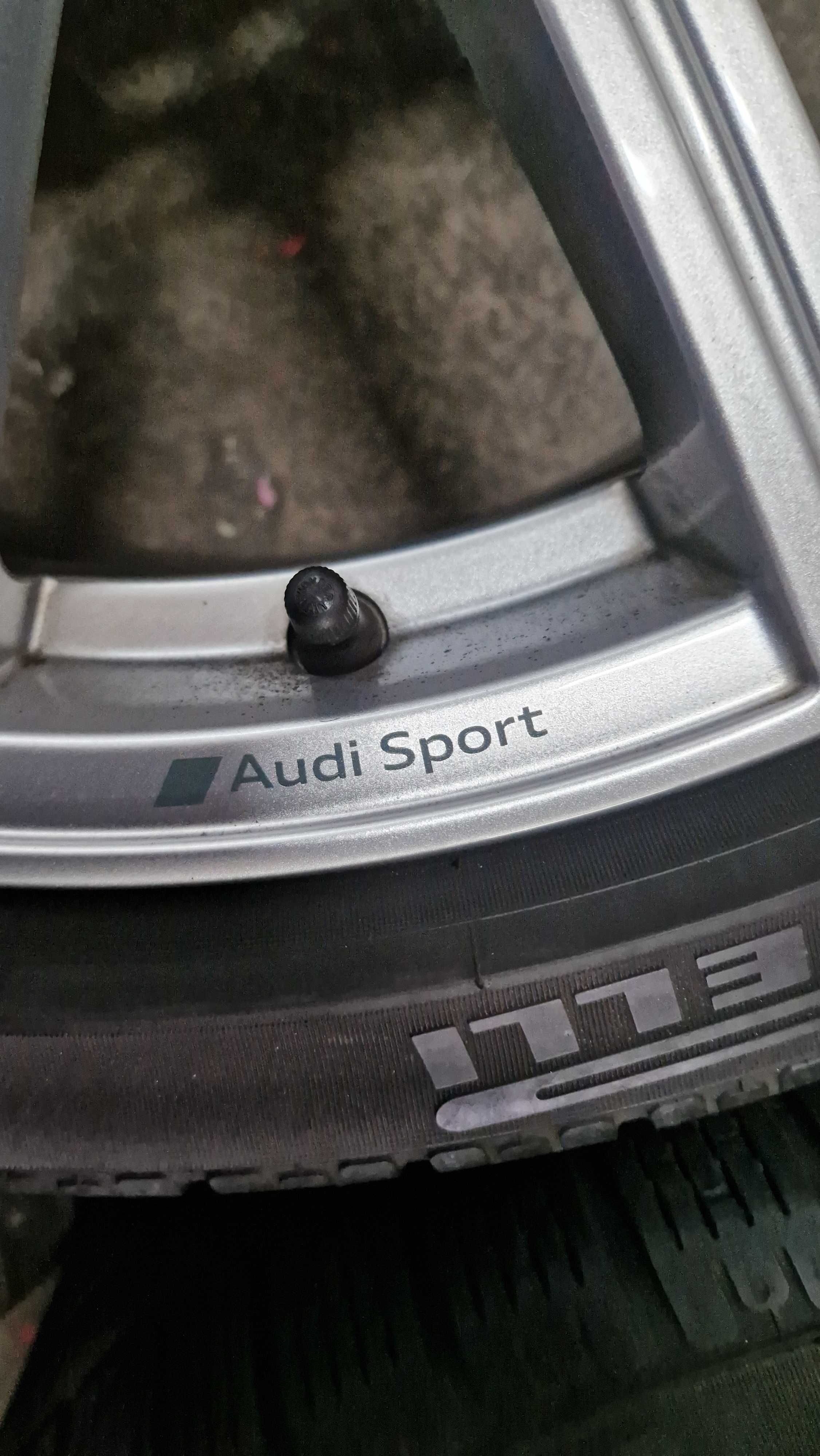 Alufelgi Audi Sport 19 Cali RS4 RS5 Oryginalne