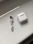 Nowe sluchawki AirPods Pro 4