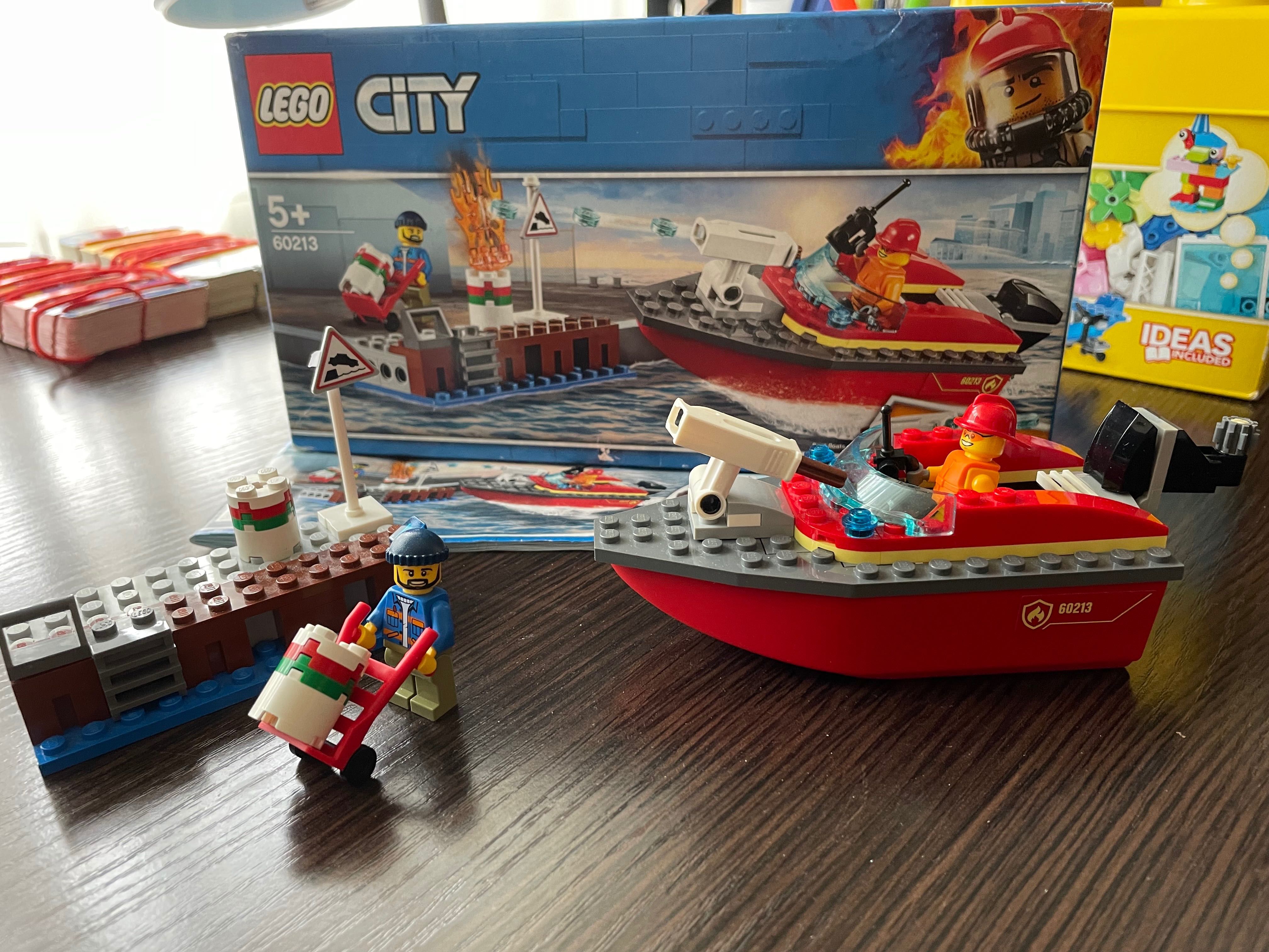 Конструктор LEGO City Пожежа в порту (60213)