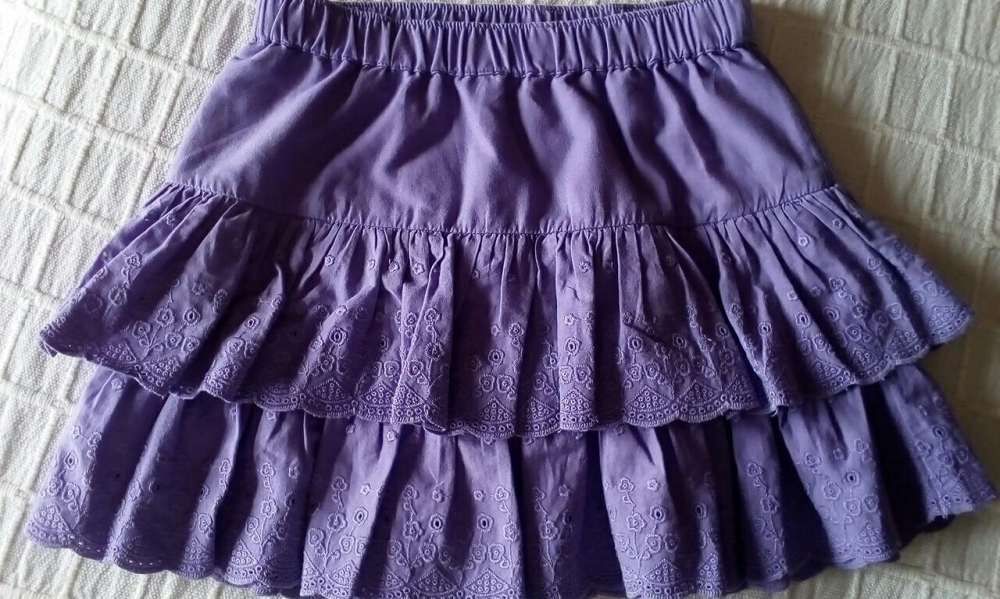 T-shirt + Saia com folhos lilás 6-7 A