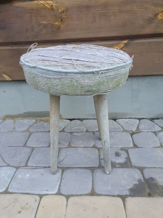 Stołek patyczak do renowacji