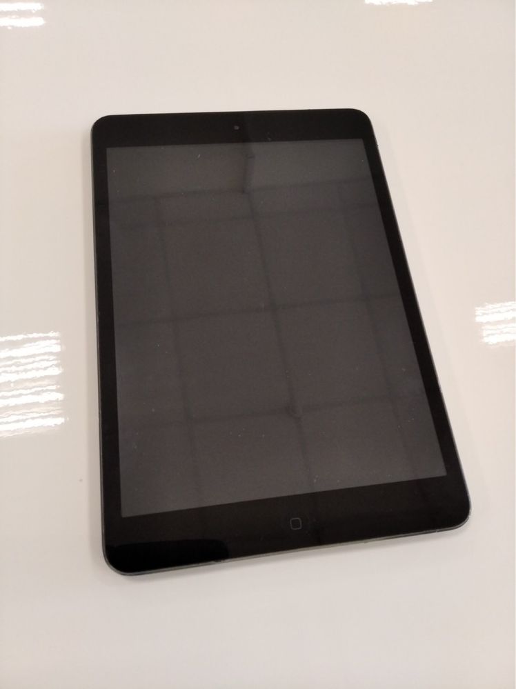 Планшет iPad Apple mini 1 16 Gb. Рабочий. Состояние нового