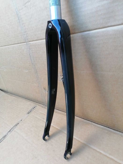 widelec karbonowy 28 QR