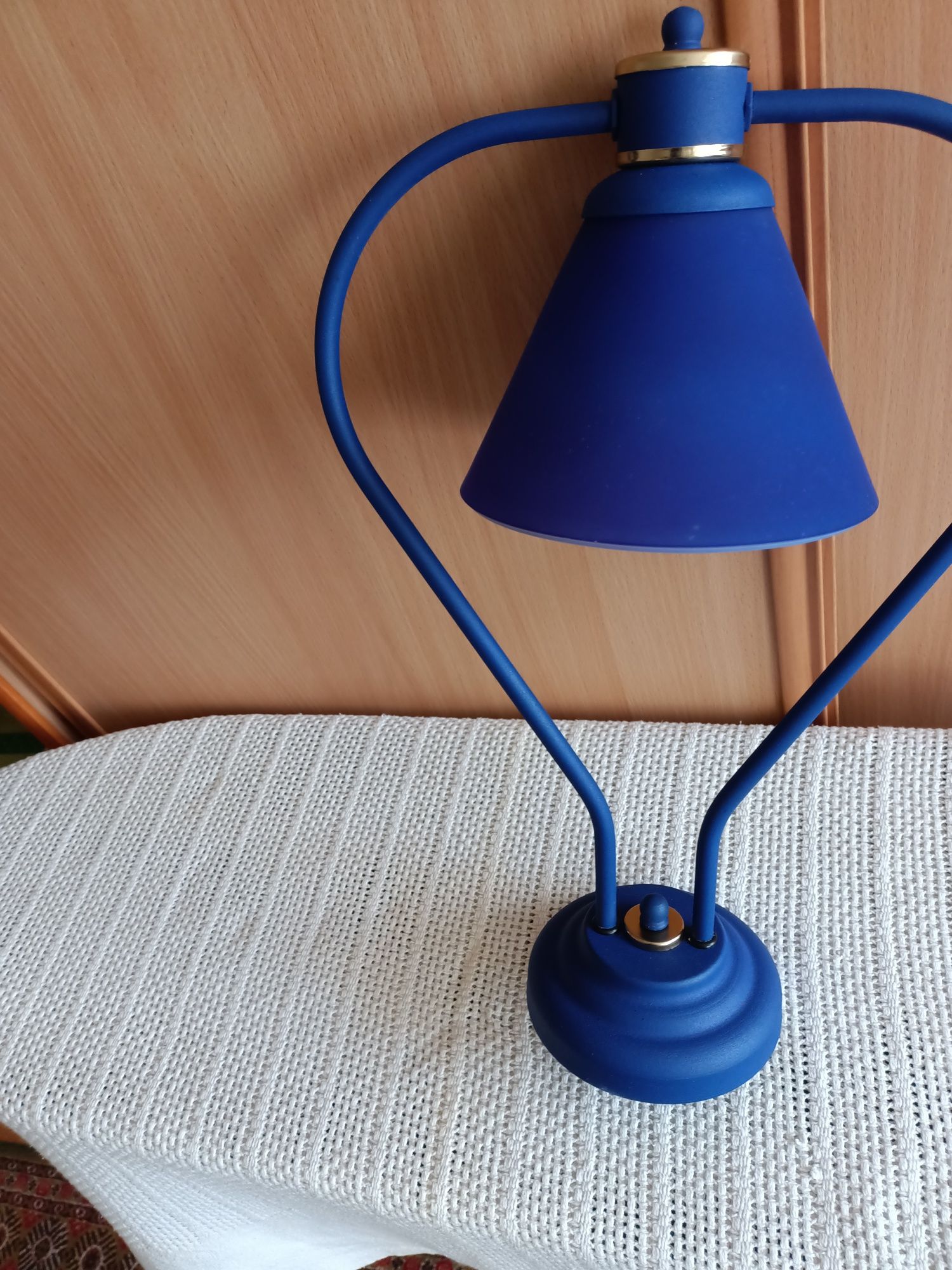 Lampa, żyrandol na 1 żarówkę