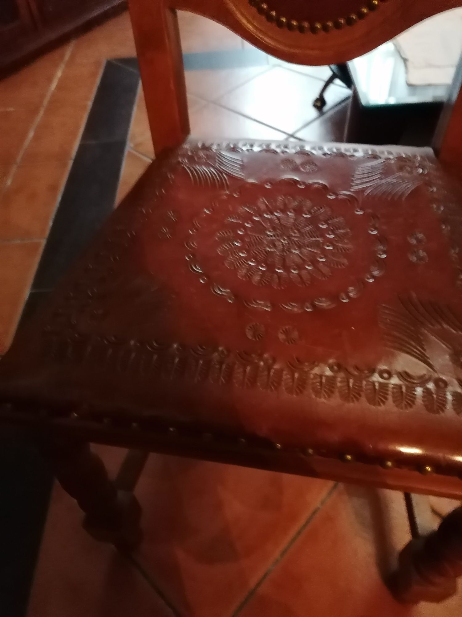 Vendo 6 cadeiras de sala