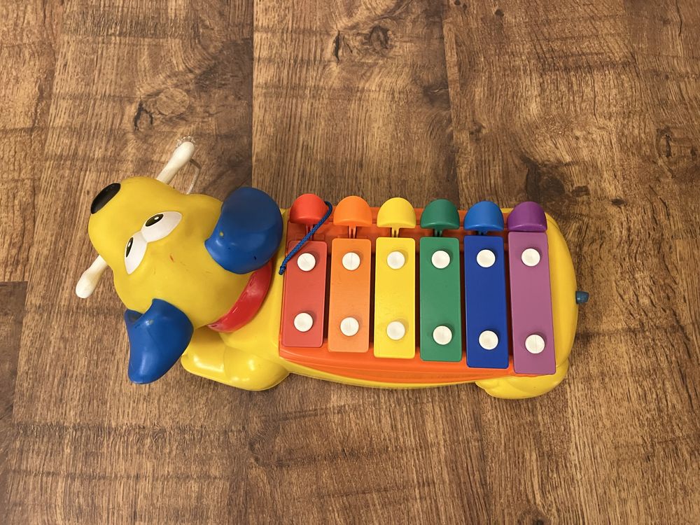 Dziecięce cymbałki firmy FisherPrice