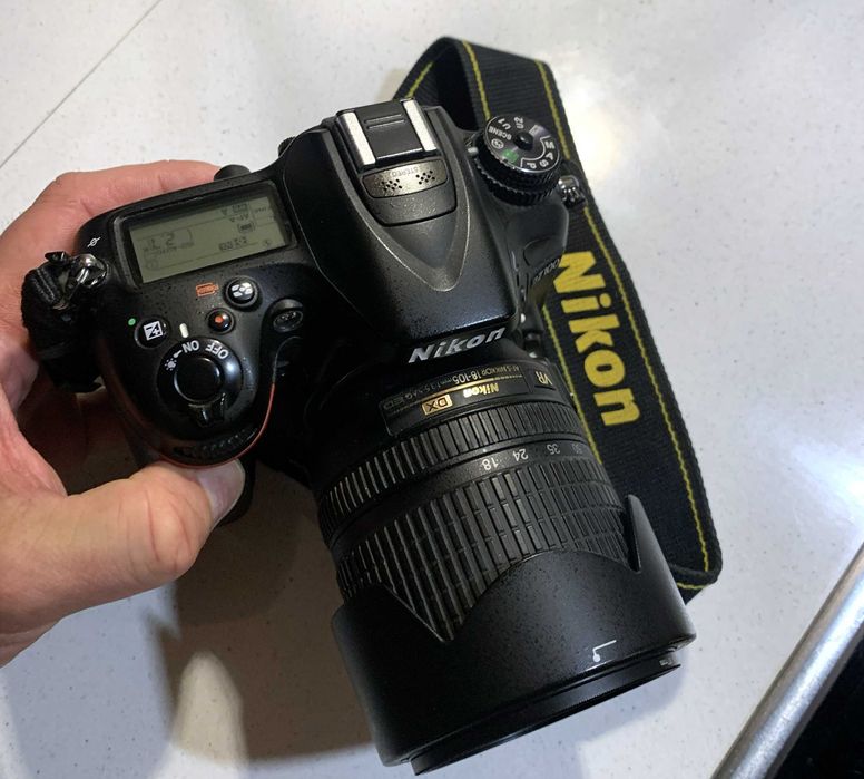 Lustrzanka Nikon D7100 korpus + 18-105mm obiektyw - IDEALNY - WARSZAWA