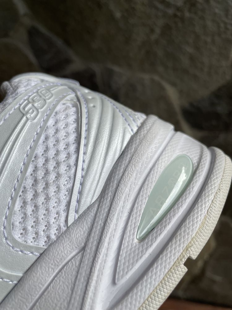 Оригінальні Кросівки New Balance 530 ню беланс