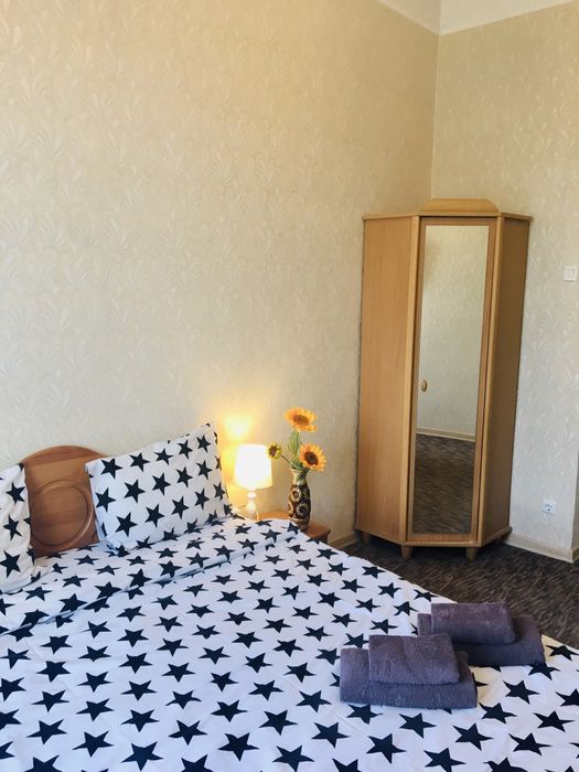 Однокімнатна квартира біля візового центру, Оперного театру,Форуму.