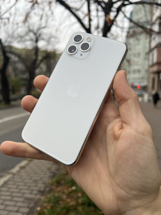 iPhone 11 Pro 64GB Silver / Neverlock / Гарантія / A++ / Shop