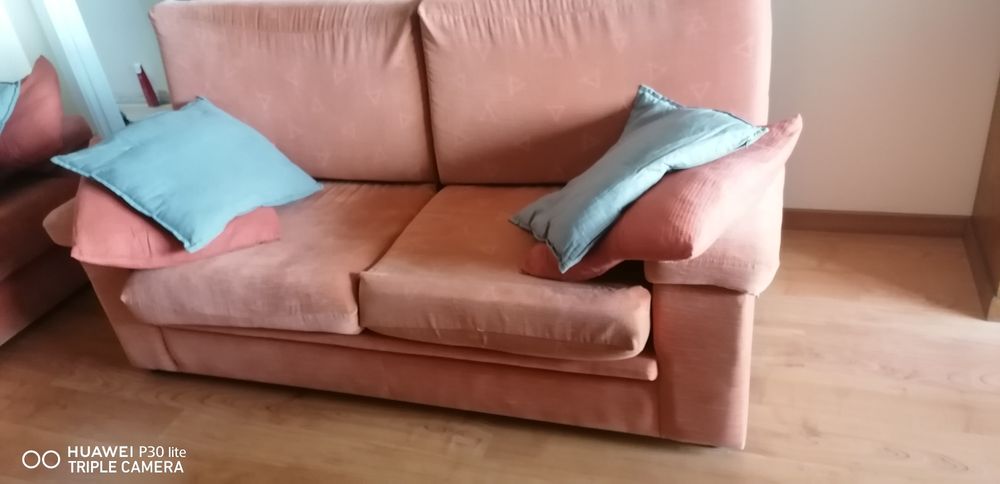 Conjunto de dois sofás Salmão