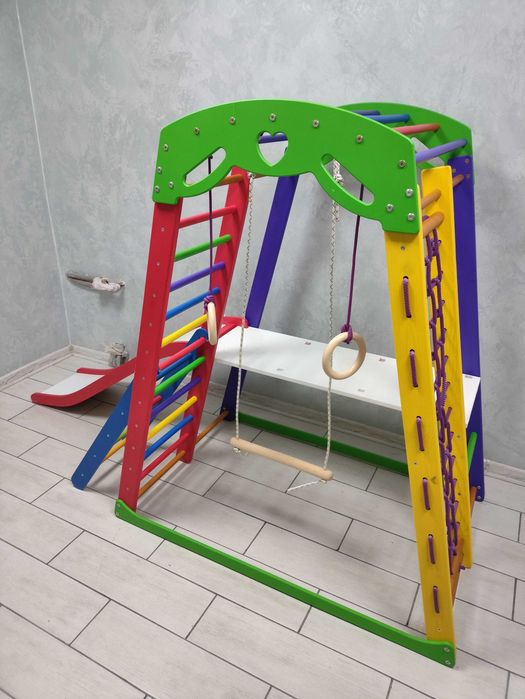 Дитячий спортивний куточок