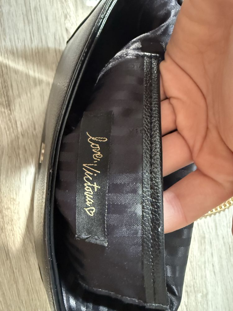 Torebka na ramie Victoria’s Secret