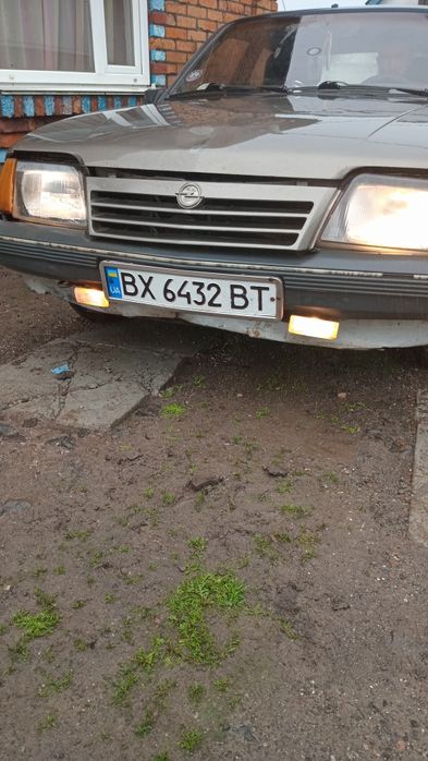 Продам опель аскону на ходу