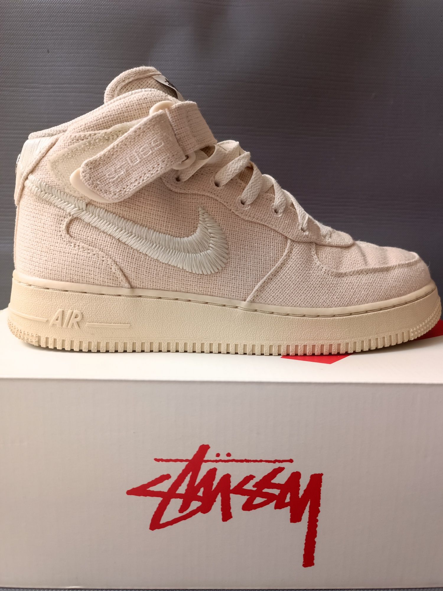 Nike air force 1 mid stussy