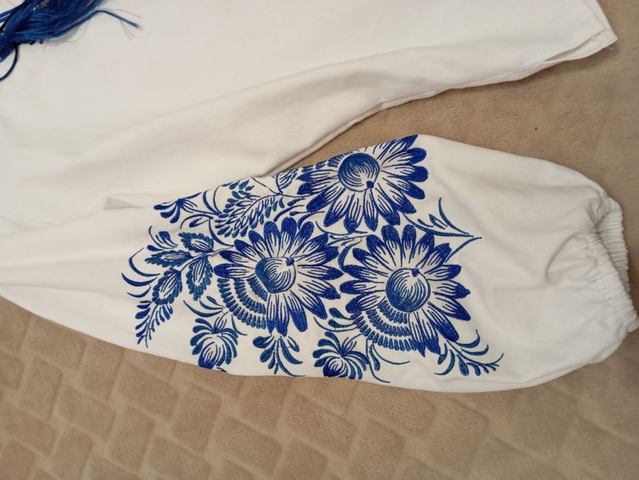 Вышиванка размер М