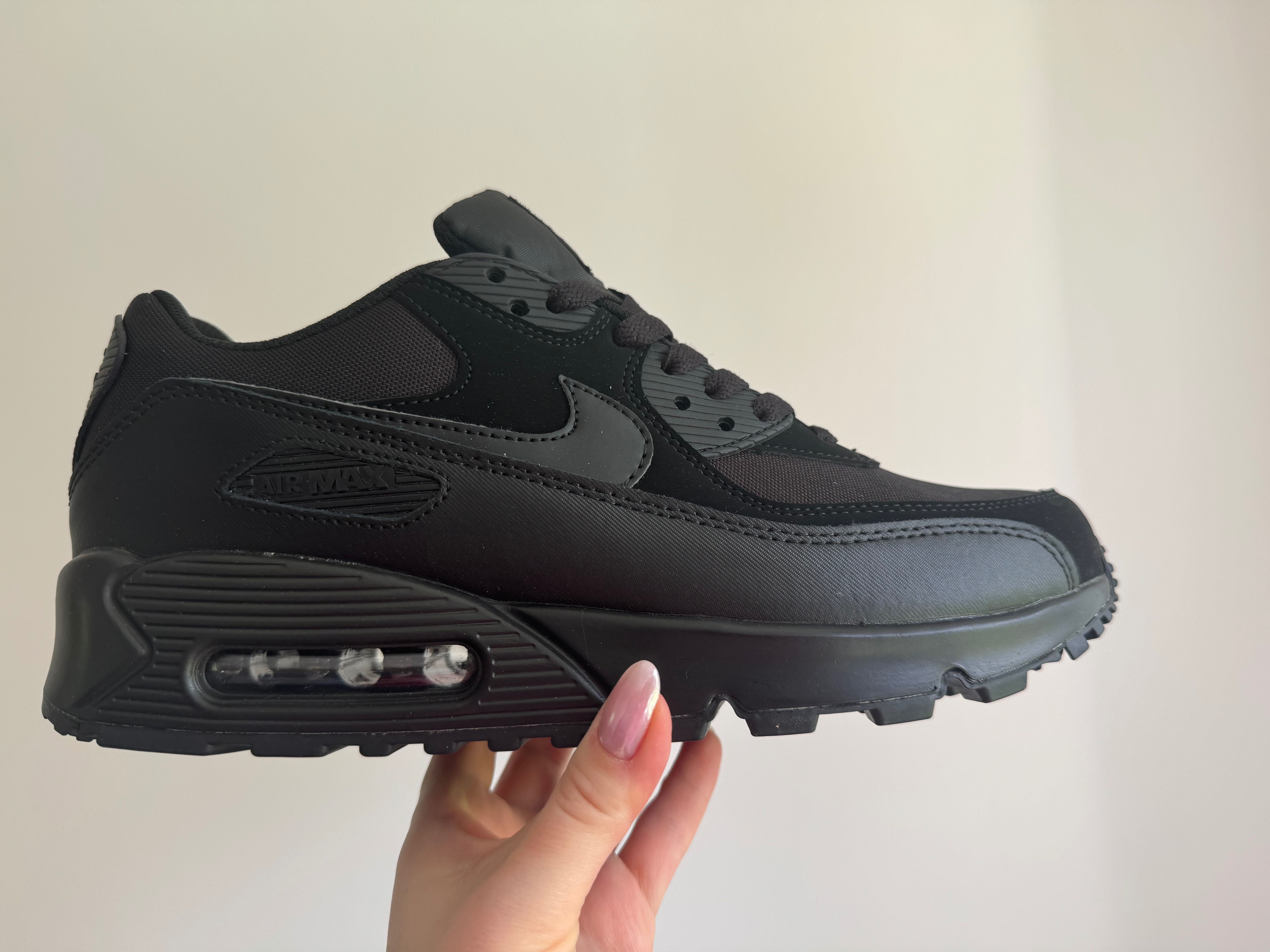 Buty Nike Air Max 90 Essential r. 43