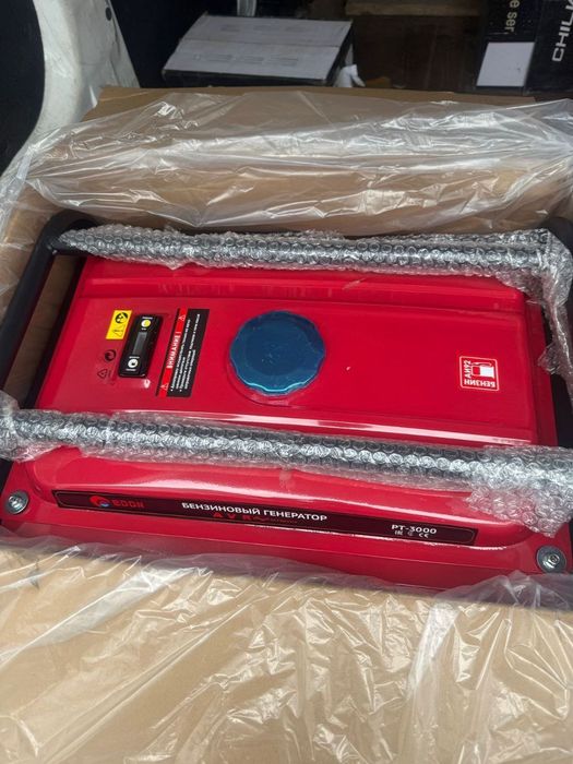 Бензиновий генератор 3кВт.