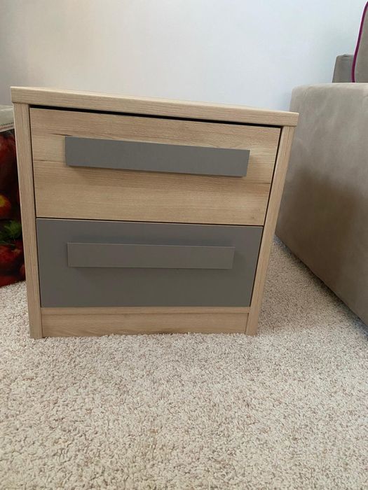 Szafka nocna Namek 50 cm z szufladami buk iconic/szary