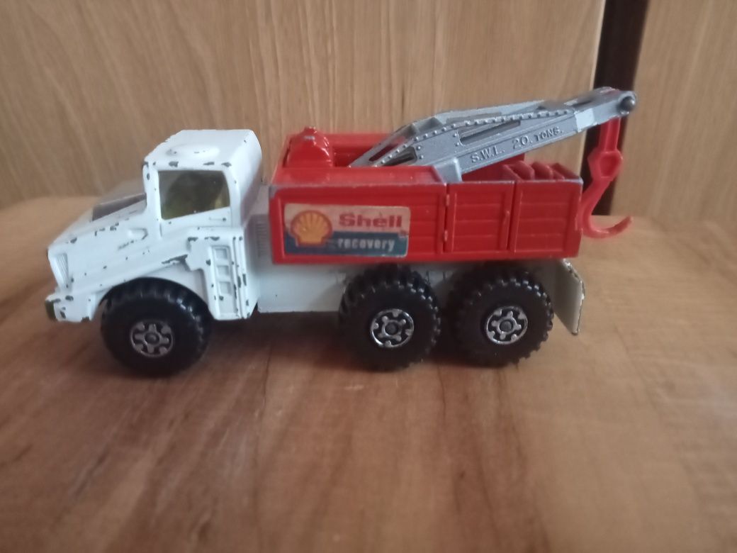 matchbox k-14,k-110 pojazd ratowniczy .