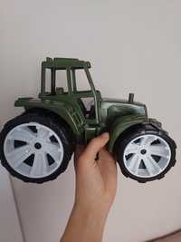 Іграшка велика Трактор в військовому стилі