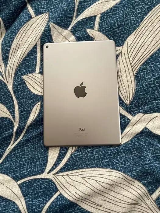 iPad Air 2 32Gb Планшет  Apple Айпад