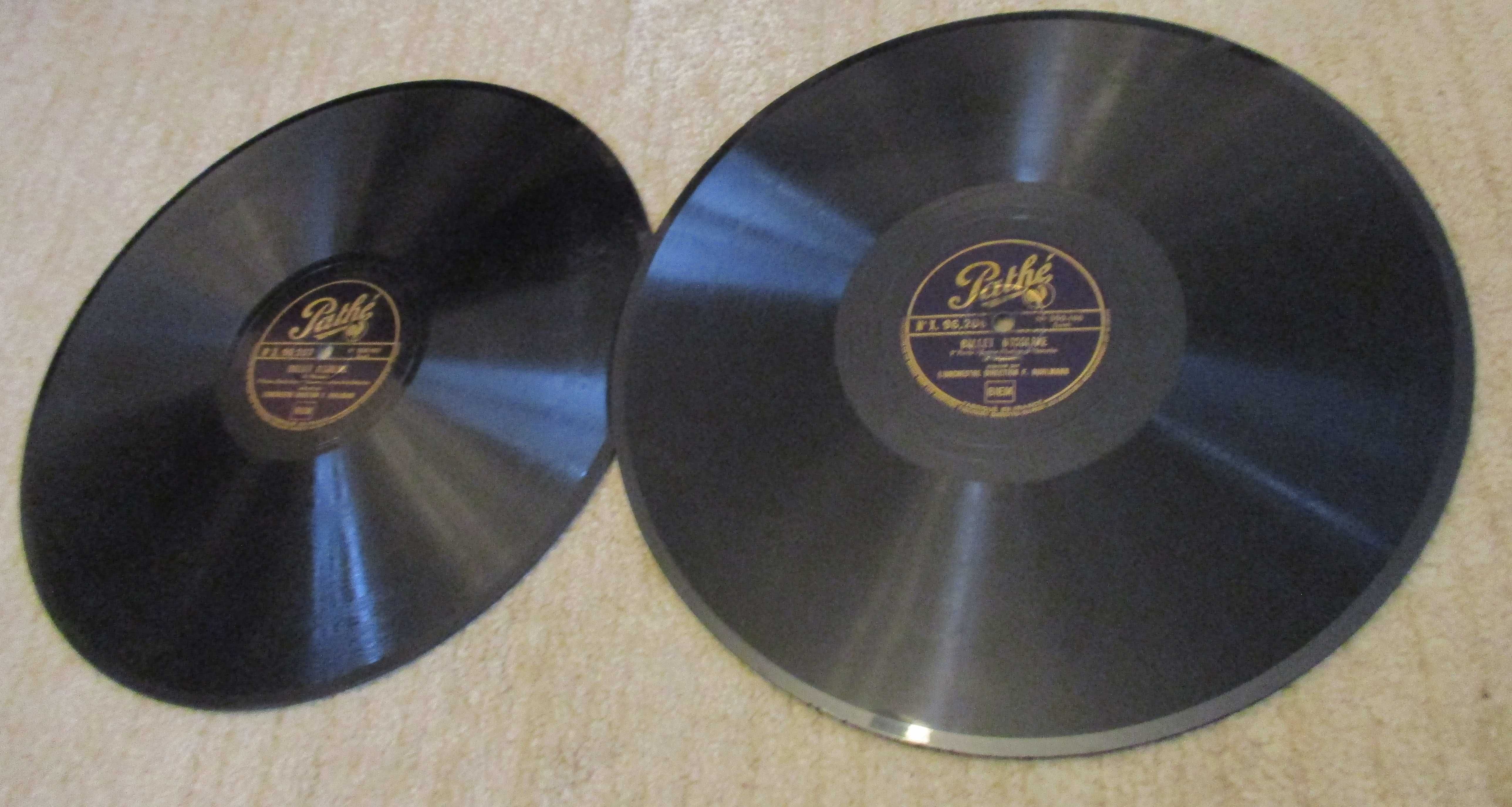 2 Discos grandes Pathé - para Grafonolas ou Gramofones