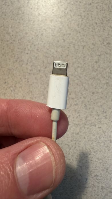 Перехідник з лайтінга на навушники 3,5