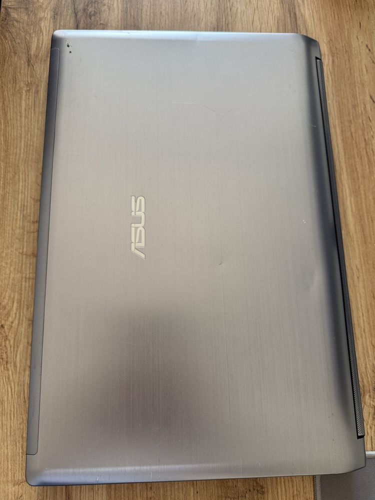 Ноутбук Asus n73jn