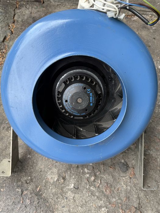 Канальный вентилятор ВЕНТС-150 вкм