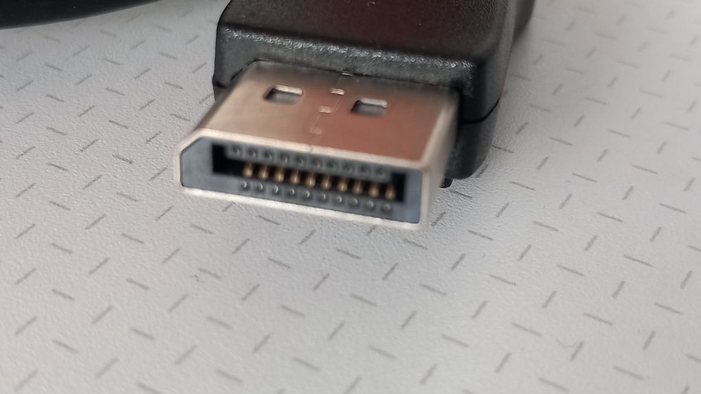 Cabo displayport para displayport  e HDMI