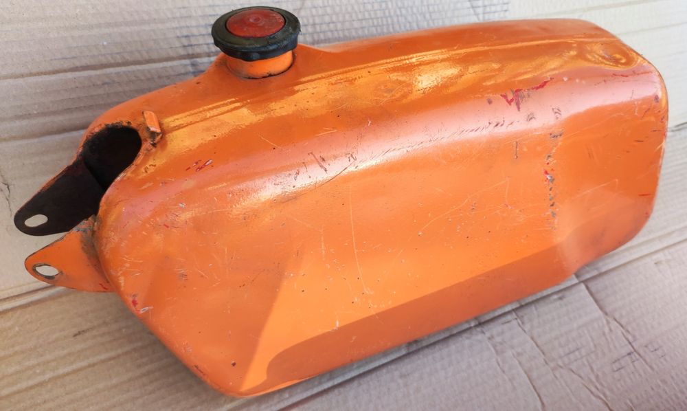 Jawa 50 Jawka Mustang Zbiorniki paliwa dwie sztuki.